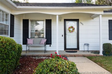 606 Glensford Dr, Fayetteville, NC 28314 - photo 2