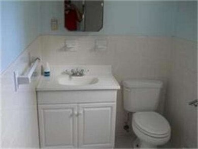 540 Granby Rd unit 121, South Hadley, MA 01075 - photo 4