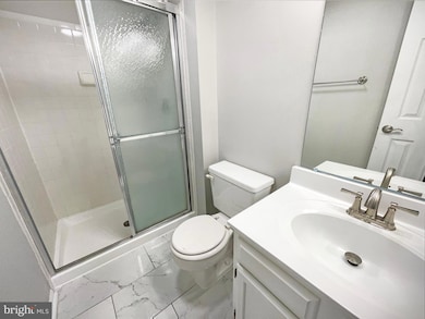 16946 Monmouth Ct, Dumfries, VA 22026 - photo 7