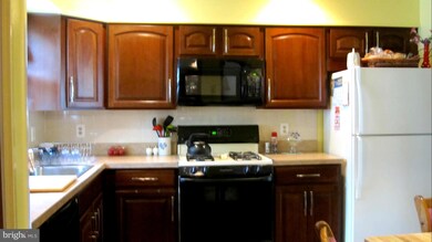 9419 Oak White Rd, Nottingham, MD 21236 - photo 7