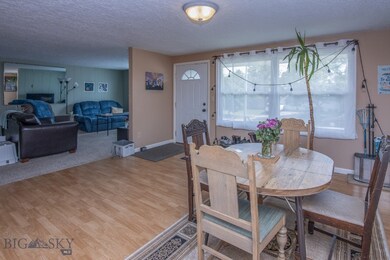823 Villard Dining And Living Room Area