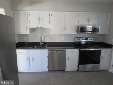 8218 Morning Dew Ct, Frederick, MD 21702 - photo 5