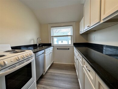 460 Morris Ave unit 3, Providence, RI 02906 - photo 5