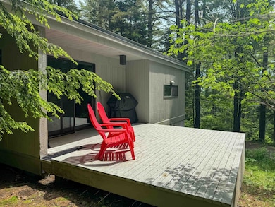 19 Deer Run Rd, Winhall, VT 05340 - photo 4