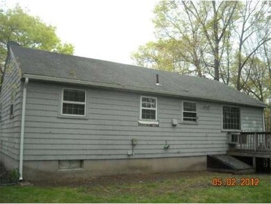 25 Little Tree Ln, Bellingham, MA 02019 - photo 2