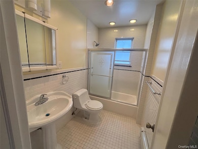 30-16 154th St unit 2, Flushing, NY 11354 - photo 4