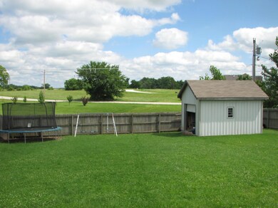 808 E Southridge backyard view 120