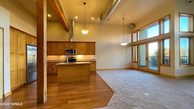 17 N 3rd St unit 303, Yakima, WA 98901 - photo 5