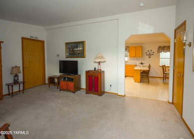 7009 Manor Way, Yakima, WA 98908 - photo 6