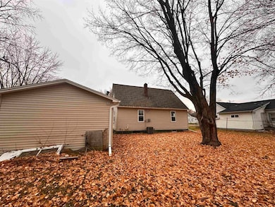 809 E State St, Mauston, WI 53948 - photo 4