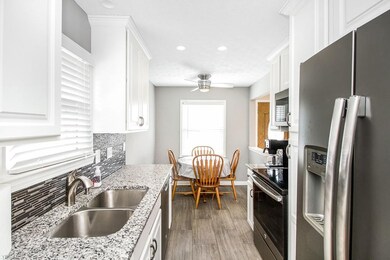 385 Lynne Dr, Sheffield Lake, OH 44054 - photo 4