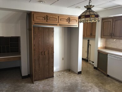 224 S Blakely St, Dunmore, PA 18512 - photo 7