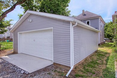 Detached Garage