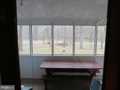 325 Compton's Ln, Great Cacapon, WV 25422 - photo 7