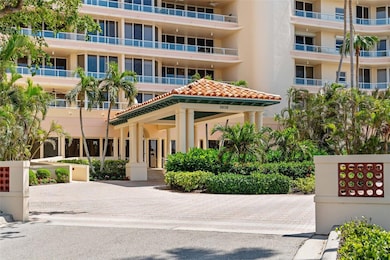 Building III Covered Portico