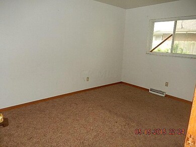 815 Byron bed 2