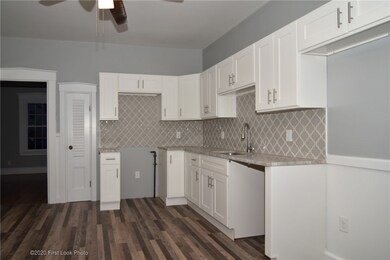 121 Cross St, Central Falls, RI 02863 - photo 5