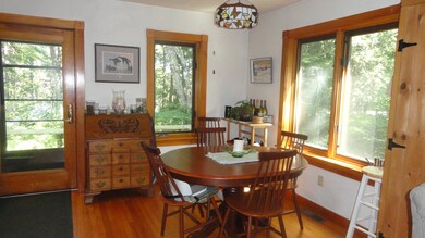 2 Dining area