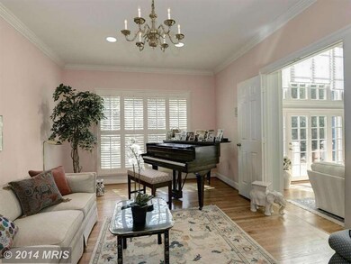 7900 Sandalfoot Dr, Potomac, MD 20854 - photo 5