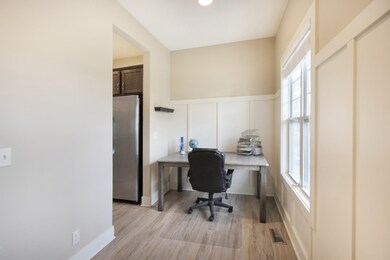 Entry 1 flex area