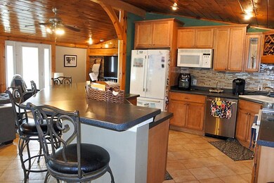 235 Mussey St, Rutland, VT 05701 - photo 4