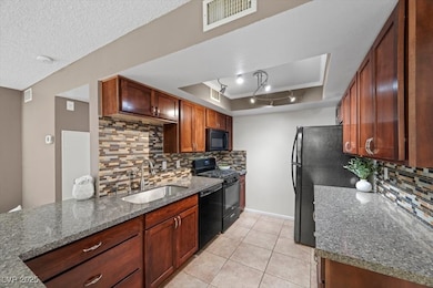 All appliances stay! 
 Granite counter tops, cust