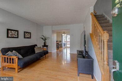 13543 Deerwater Dr, Germantown, MD 20874 - photo 3