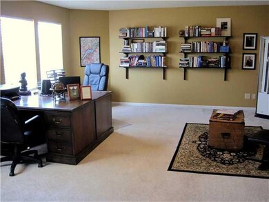 10219 Brushfield Ln, Fishers, IN 46037 - photo 5