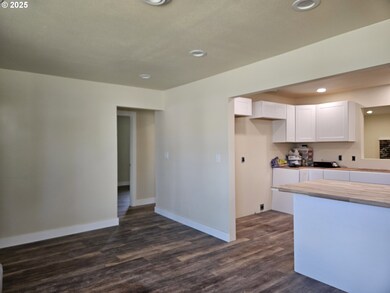 1895 Balm St, Baker City, OR 97814 - photo 7