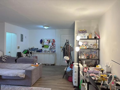 Lincoln Gardens unit C5, Flushing, NY 11354 - photo 2