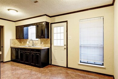 1500 N Gaines St, Ennis, TX 75119 - photo 7