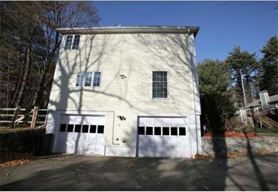 152 Worcester Ln, Waltham, MA 02451 - photo 2