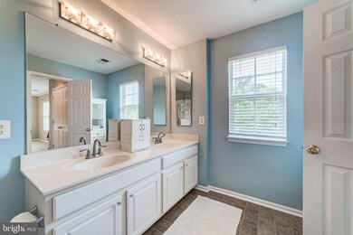 12513 Erroll Ln, Bristow, VA 20136 - photo 6