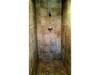 Master Bath/Spa.
