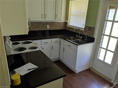 1148 Solana Rd, Naples, FL 34103 - photo 6