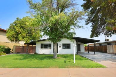 Loma Vista front