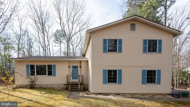 23010 Piney Wood Cir, California, MD 20619 - photo 6