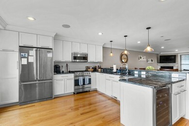 265 W 2nd St unit 1, Boston, MA 02127 - photo 2