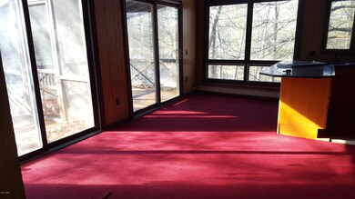 101 Gray Rock Ln, Tafton, PA 18464 - photo 5