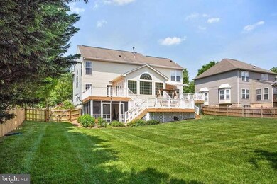 11229 Chaucers Ridge Ct, Laurel, MD 20723 - photo 2