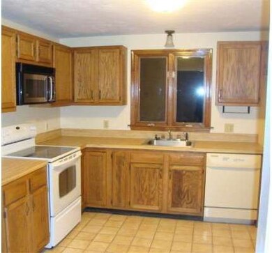 8 Vanbuskirk Way, Sandwich, MA 02563 - photo 2