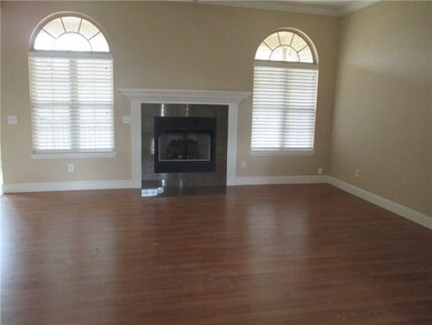 307 NW Palomino St, Bentonville, AR 72712 - photo 2