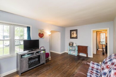 202 Haldy Ave-06