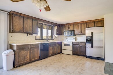 81 Burns Rd, Pelham, NH 03076 - photo 7