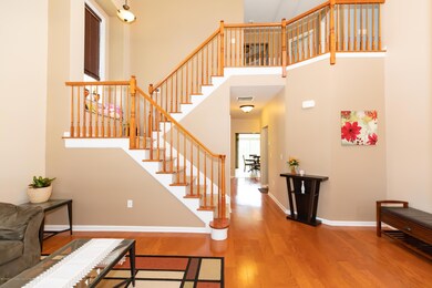 6 Dahlia Ct, Piscataway, NJ 08854 - photo 2