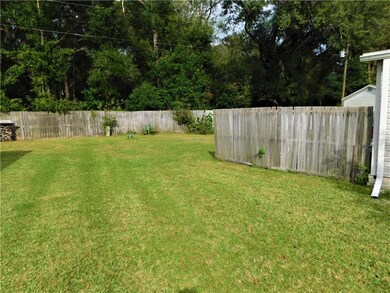 5835 Arapaho Ct, Zephyrhills, FL 33542 - photo 5