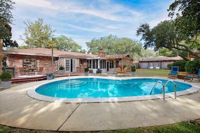 Backyard & Pool