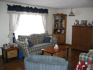 2238 Skyline Dr, Slatington, PA 18080 - photo 7