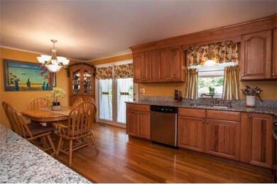 227 W Meadow Rd, Lowell, MA 01854 - photo 5