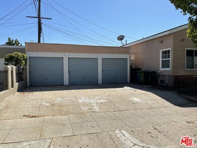 3-car detached garage
